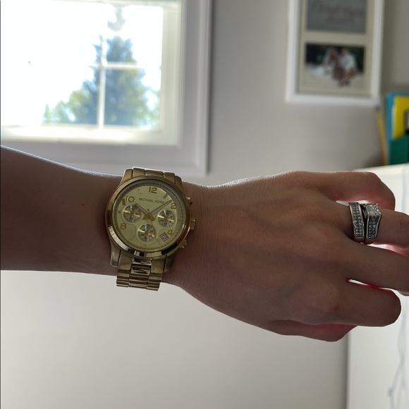 Michael Kors watch - Picture 7 of 9